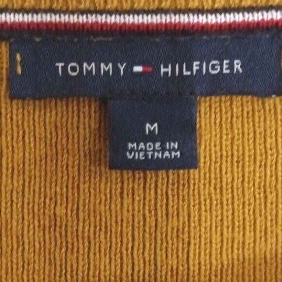 Tommy Hilfiger Mustard Yellow Embroidered Long Sleeve Knit Pullover Swea… - Picture 4 of 6